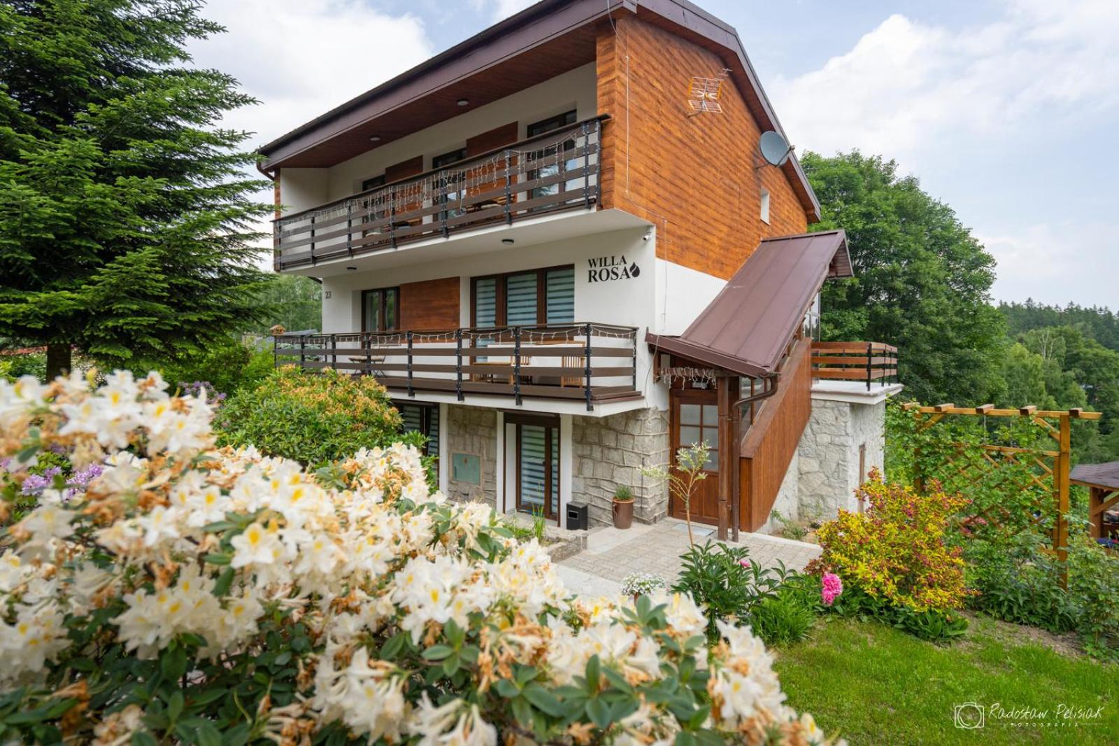 Willa Rosa-Apartamenty Z Prywatna Sauna Шклярска-Поремба Экстерьер фото